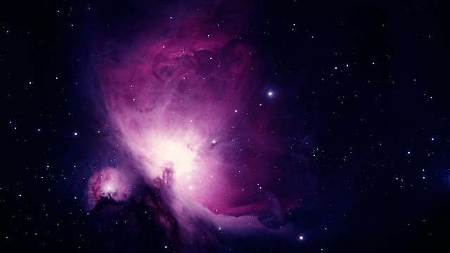 Scent Theory: Unraveling the Intriguing Power of Fragrance